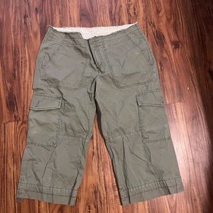 Capri Pants Olive Green Size 8